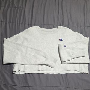 Champion Women's Light Gray Crew Neck Sweater